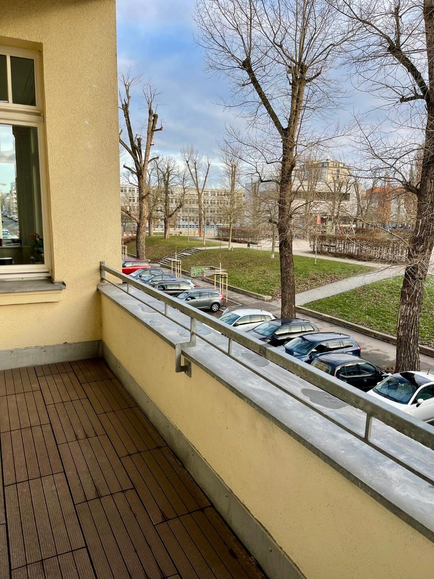 Traber 1 Sz Balkon 2 Baeder Suedvorstadt Leipzig