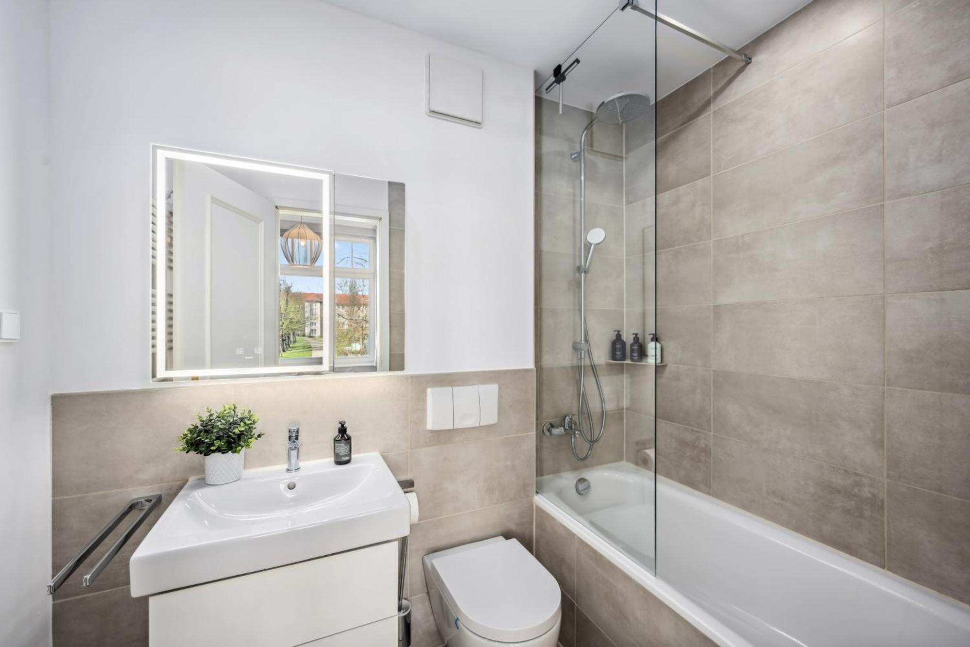 Apartment Traber 1 Sz Balkon 2 Baeder Suedvorstadt Leipzig